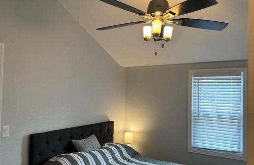 Clear Lake House | Newly updated, fnatastic location!