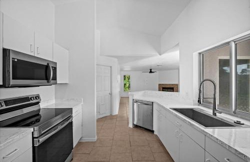 North Port House | Newly updated house on huge lot
