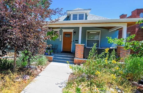 Washington Park West Apartment | Newly Updated! Private Basement Studio in Denver