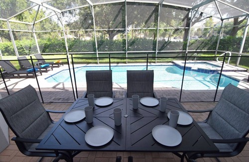 Windsor Hills House | Newly Updated Windsor Hills Resort 5 bed/5 bath Pool Home, Disney 5 Miles!