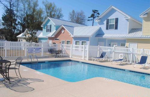 Myrtle Beach House | Newly Upgraded 2-BR Cottage, 2 Blocks To Beach
