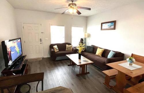 Myrtle Beach House | Newly Upgraded 2-BR Cottage, 2 Blocks To Beach