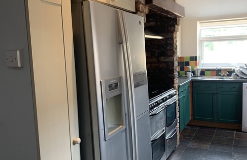 Chester House | Newlyn House - 5 bed sleeps 11 Guests