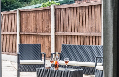 Chester House | Newlyn House - 5 bed sleeps 11 Guests