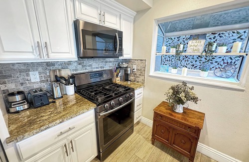 Balboa Peninsula House | Newport Beach House on the Oceanfront, Great Beach and Bay Access