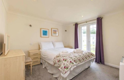 Saint Columb Major Cabin | Newquay - Atlantic Lodge - 10 - Pets - Pools - Gym