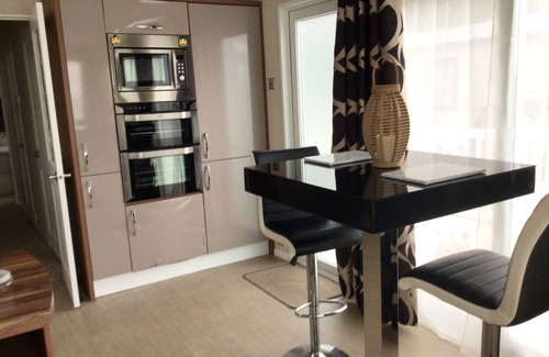 New Quay Ski Chalet | Newquay Haven caravan 42x14 with Ocean Views