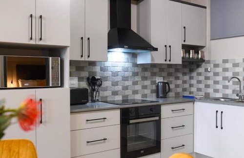 Menlo Park Apartment | Next To Apartment Hotel