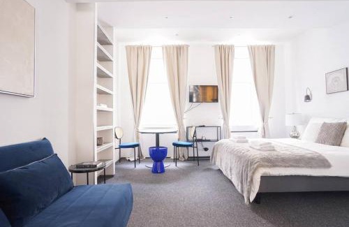 Landstrasse Apartment | Next to Danube Canal, 5 min to city center with Metro