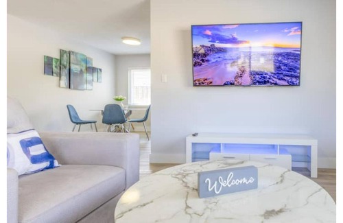 Melaleuca Gardens House | Next to FLL Airport/7min FLL Port Everglades
