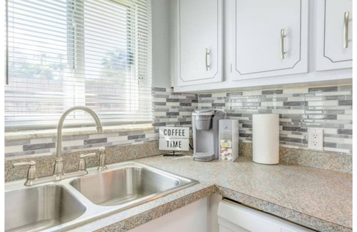 Melaleuca Gardens House | Next to FLL Airport/7min FLL Port Everglades