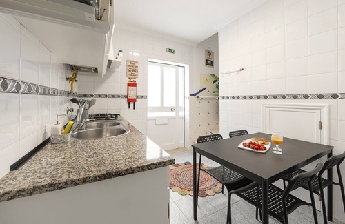 Nazare Apartment | Next to the Waves - Near the Beach