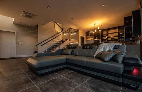 Elkhart Lake Villa | NFL Draft Ready Near Road America & Downtown Modern Retreat Hotel Quality