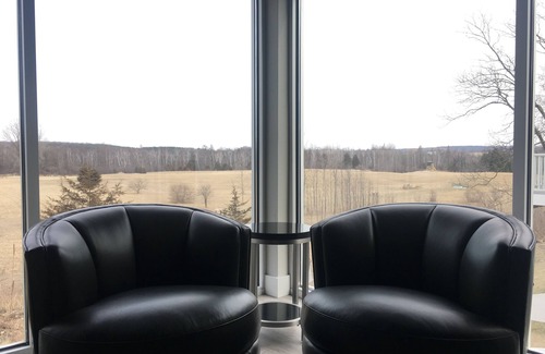 Elkhart Lake Villa | NFL Draft Ready Near Road America & Downtown Modern Retreat Hotel Quality