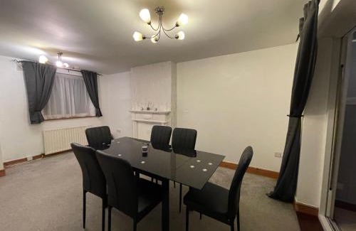 Stapleford Apartment | NG9 Red Rose