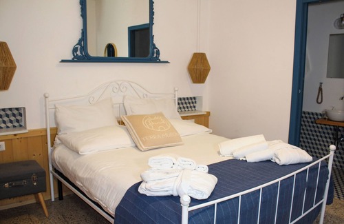 Castel Morrone Hotel | NGOPP CASTIELL