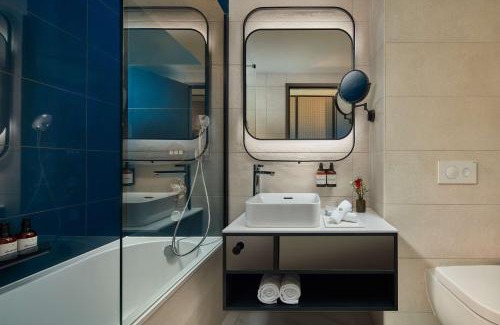 Gallus Hotel | NH Collection Frankfurt Spin Tower