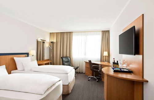 Raunheim Hotel | NH Frankfurt Airport West