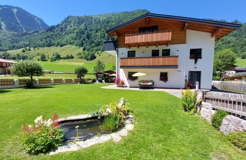 Fusch an der Grossglocknerstrasse Apartment | Nice apartment for 2 people with WIFI and panoramic view