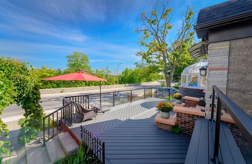 Niagara Falls House | Niagara River&Glenview Home-15MinsWalkToFalls(CAN)
