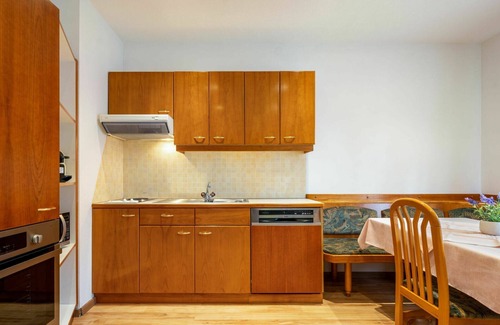 Unterburg am Klopeiner See Apartment | Nice apartment for 4 people with WIFI, TV and balcony