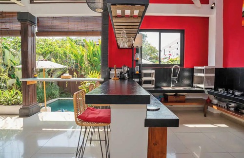 Batu Bolong Villa | Nice 3bdr villa Echobeach with terrace sunset view