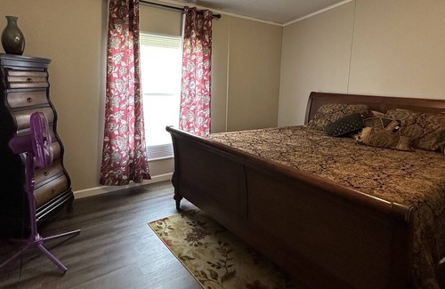 Iuka House | Nice 4B/2BA Home at Pickwick Lake walking distance to Goat Island Boat Ramp