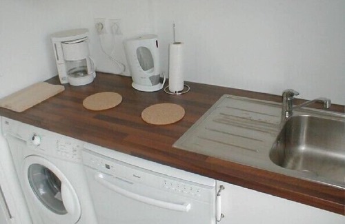 Cavalaire-sur-Mer Apartment | Nice and air conditioned apartment last floor and sea view in a residence with swimming-pool.