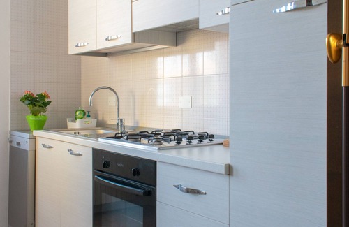 Desenzano del Garda Apartment | Nice and Bright Apartment (strategic position)