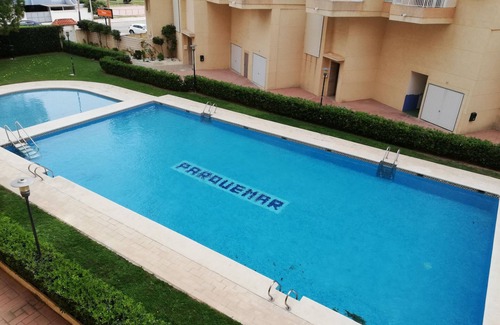 Xeraco Apartment | Nice and spacious third floor apartment with a large glazed terrace facing south-west.