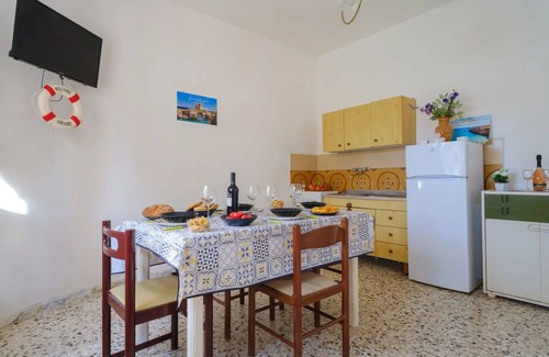 Torre Specchia Ruggeri Apartment | Nice apartment for 4 guests with WIFI, TV, pets allowed and parking, close to Otranto