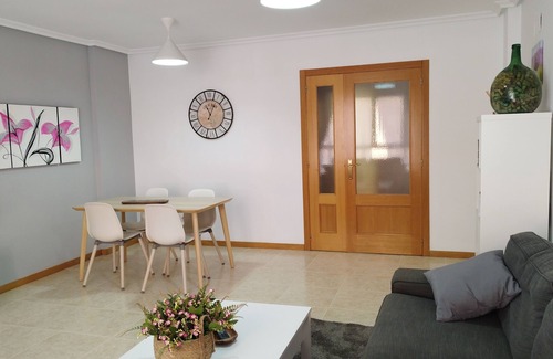 Castello de la Plana Apartment | NICE APARTMENT, QUIET AND WELL COMMUNICATED.