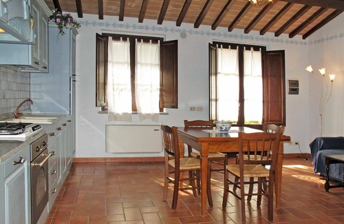 Rigutini Apartment | Nice apartment for 2 people with A/C, pool, WIFI, TV, patio and pets allowed
