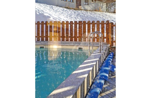 Arc-1600 Apartment | Nice apartment for 6 people with pool, WIFI, TV, terrace and pets allowed