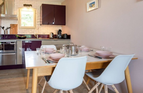 Benerville-sur-Mer Apartment | Nice apartment for 4 guests with WIFI, TV and balcony