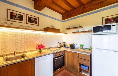 Greve in Chianti House | Nice apartment in villa for 8 guests with pool, WIFI, TV, patio and pets allowed