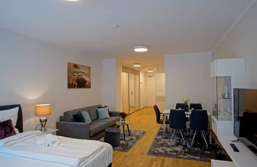 Josefstadt Apartment | Nice apartment behind the Parlamen