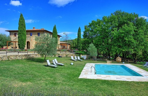 Simignano Apartment | Nice apartment for 3 guests with pool, WIFI, TV and pets allowed