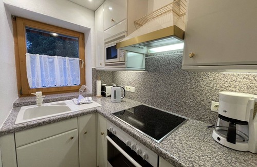 Farchant Apartment | Nice apartment for 2 guests with WIFI, TV and terrace