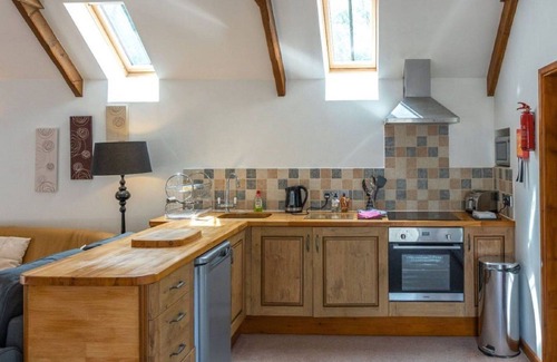 Fivelanes Apartment | Nice apartment for 2 people with hot tub, WIFI, TV, balcony and pets allowed