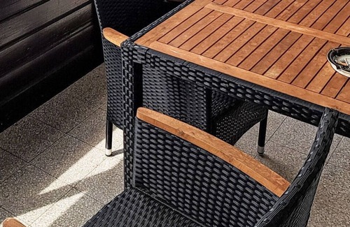 Sankt Urban Apartment | Nice apartment for 3 guests with WIFI, pool, TV and balcony