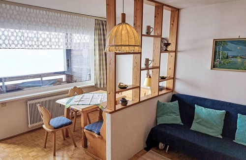 Sankt Urban Apartment | Nice apartment for 3 guests with WIFI, pool, TV and balcony