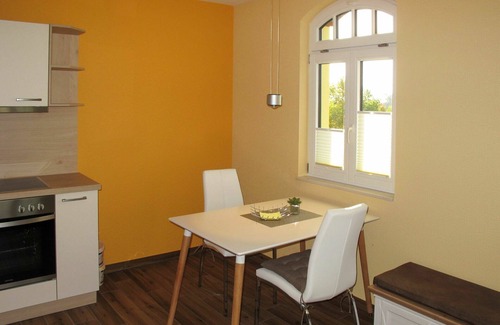 Splietsdorf Apartment | Nice apartment for 3 guests with WIFI, TV, balcony, pets allowed and parking
