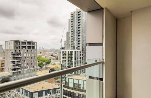 Isle of Dogs Apartment | Nice apartment for 3 guests with WIFI, TV and balcony