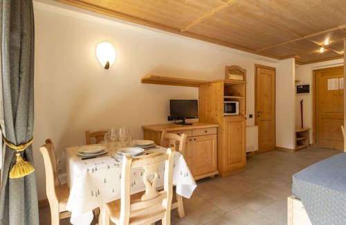 Madesimo Apartment | Nice apartment for 3 people with WIFI, TV, terrace and pets allowed