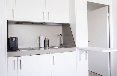 Bissone Apartment | Nice apartment for 4 guests with A/C, WIFI, pool, TV, balcony and panoramic view