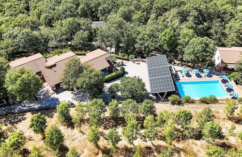 San Feliciano Apartment | Nice apartment for 4 guests with pool, A/C, WIFI, TV, patio and pets allowed
