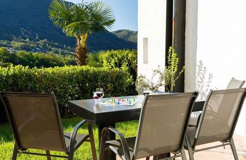 Capriasca Apartment | Nice apartment for 4 guests with WIFI, pool, TV, patio, pets allowed and panoramic view