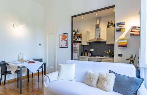 Careggi Rifredi Apartment | Nice apartment for 4 guests with WIFI, A/C, TV, balcony and panoramic view