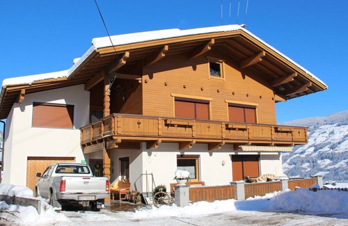 Fuegenberg Apartment | Nice apartment for 4 guests with WIFI, TV, terrace and panoramic view